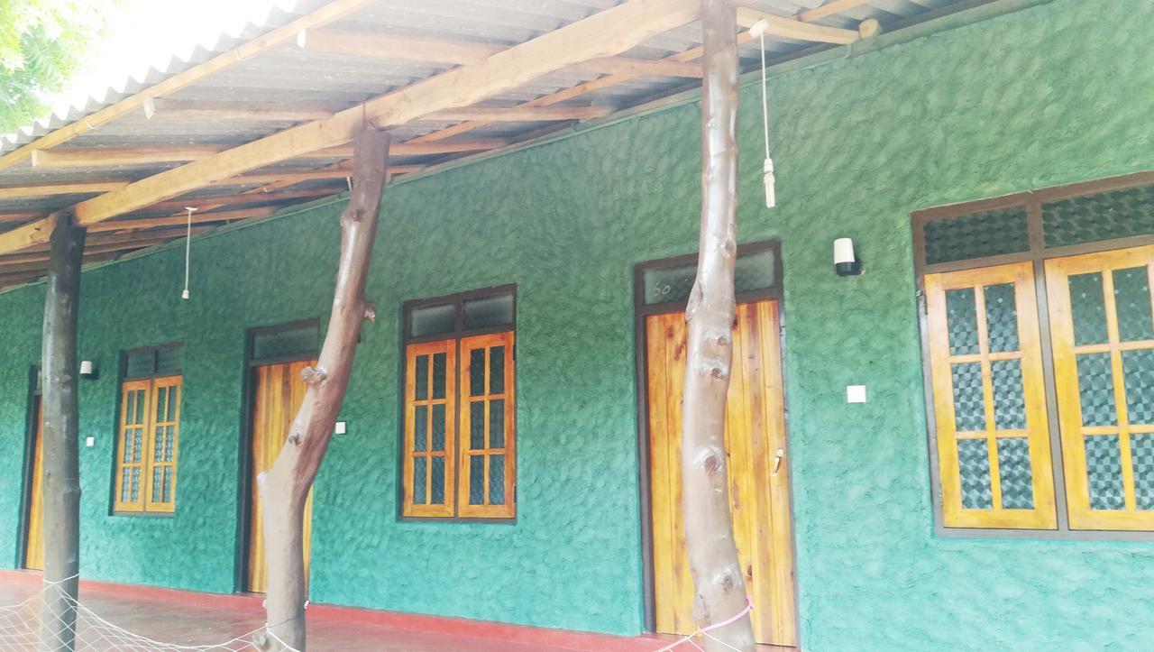 Araliya Self Cooking Resort Dambulla Buitenkant foto